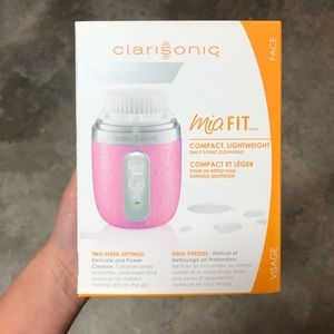 BEST OFFER - Clarisonic Mia fit Pink